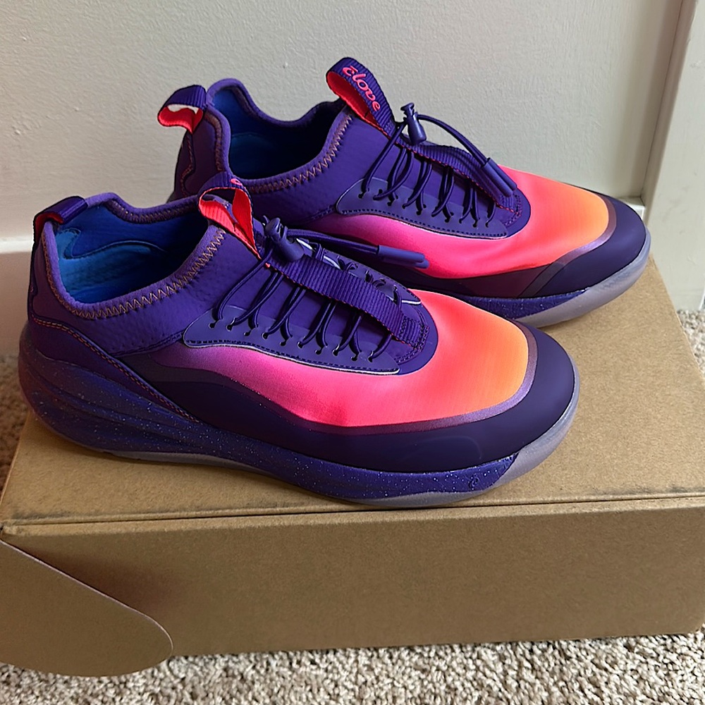 Desert Violet Clove Aeros, W 9.5/M 8